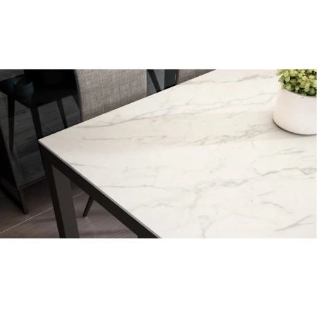 Mesa LAU + 4 sillas Normann